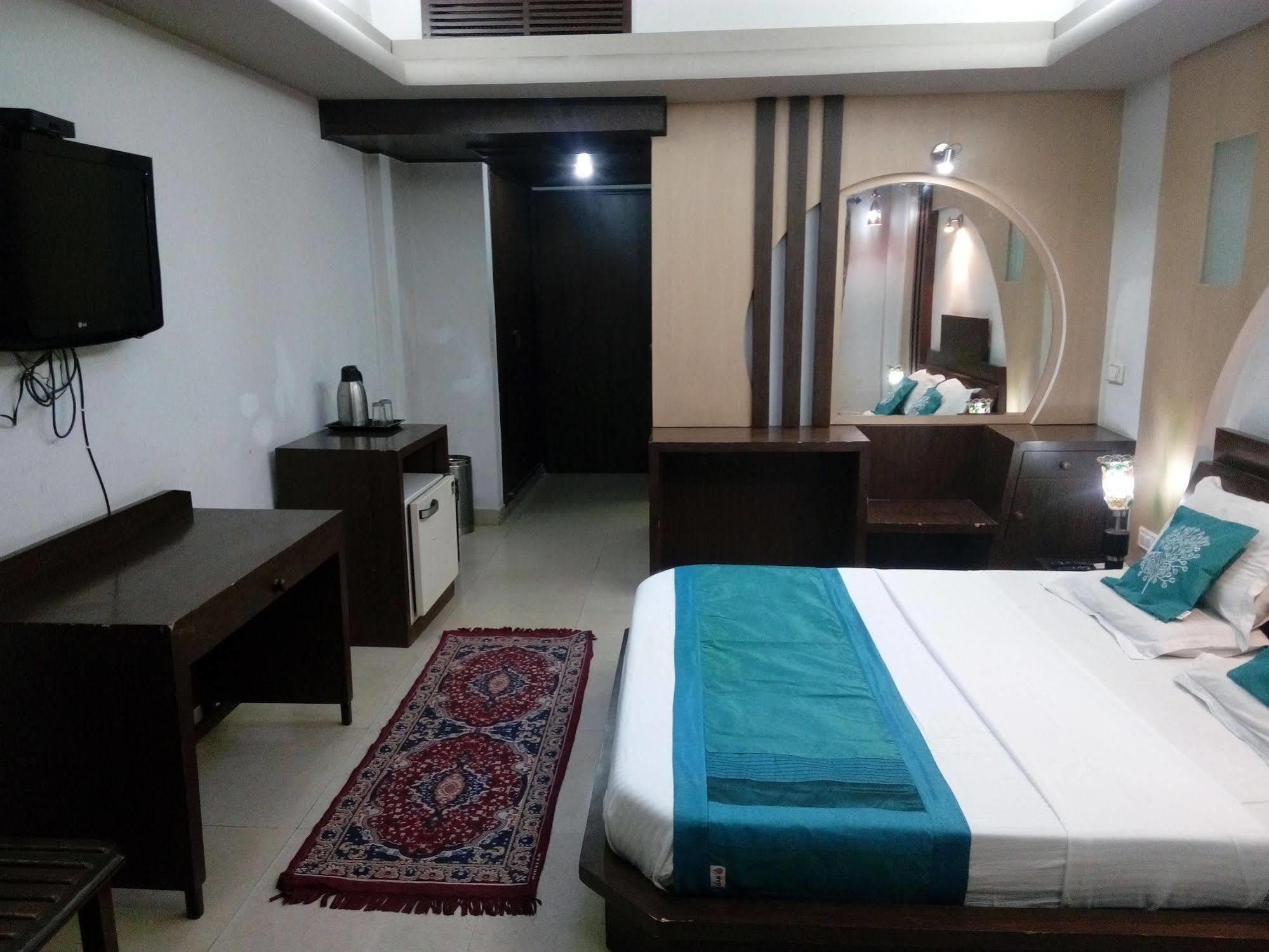 Hotel Snow Princess Manali  Bagian luar foto